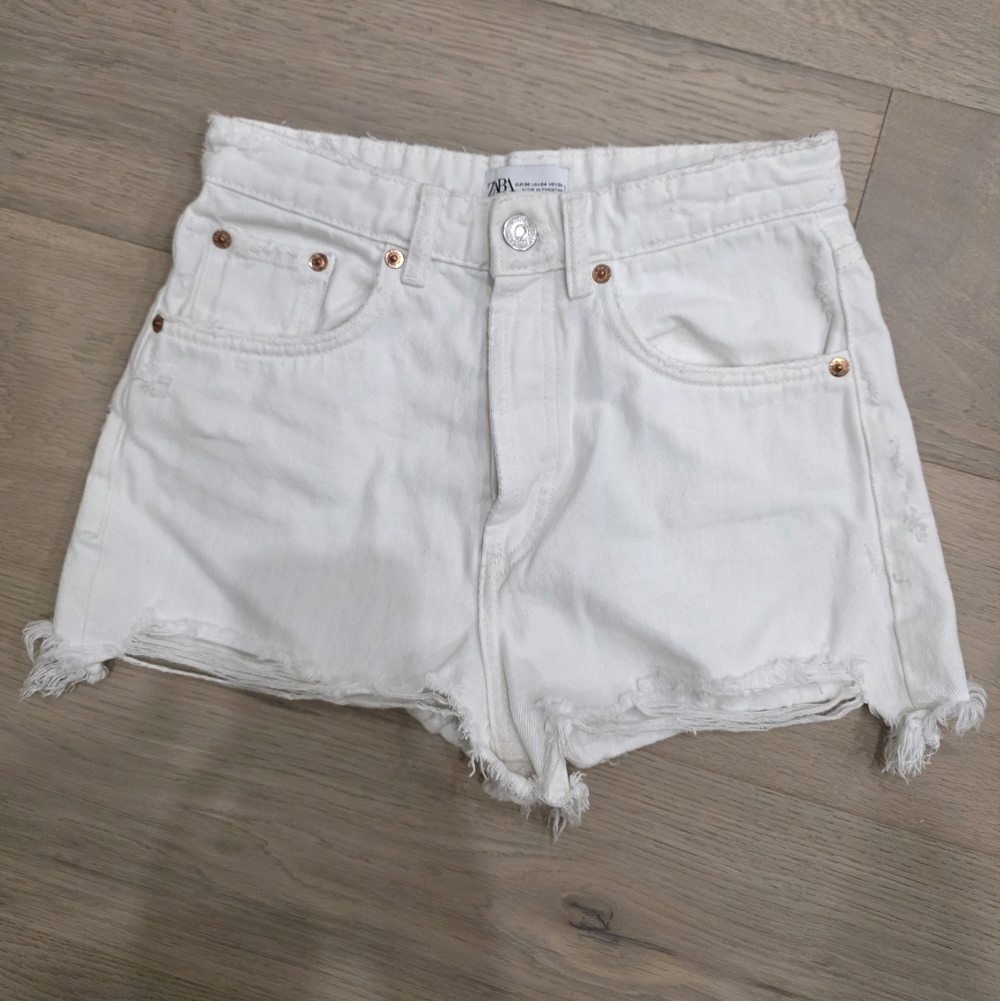 Zara Ripped High Waist White Denim Shorts US 4